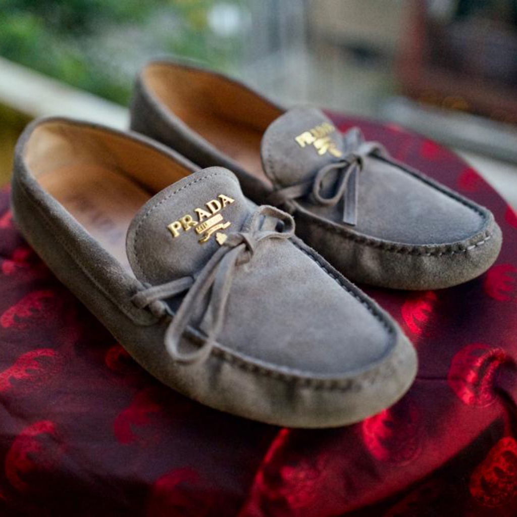 Prada Suede Loafers Driving Shoes Sz 40.5